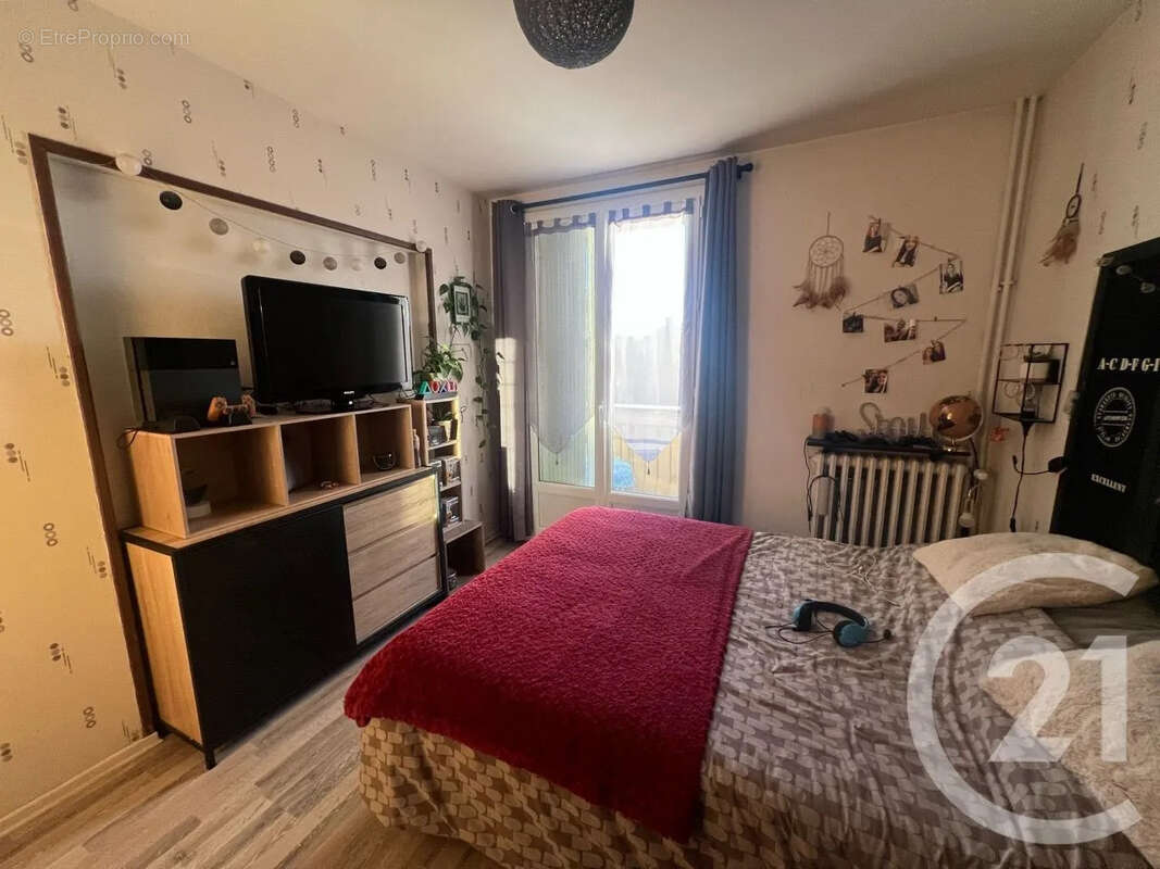 Appartement à ARPAJON-SUR-CERE