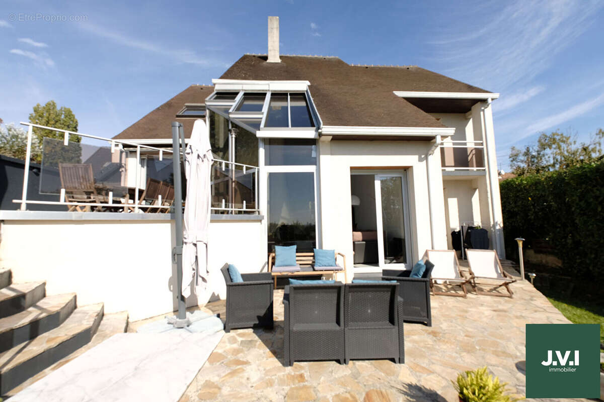 Maison à DEUIL-LA-BARRE