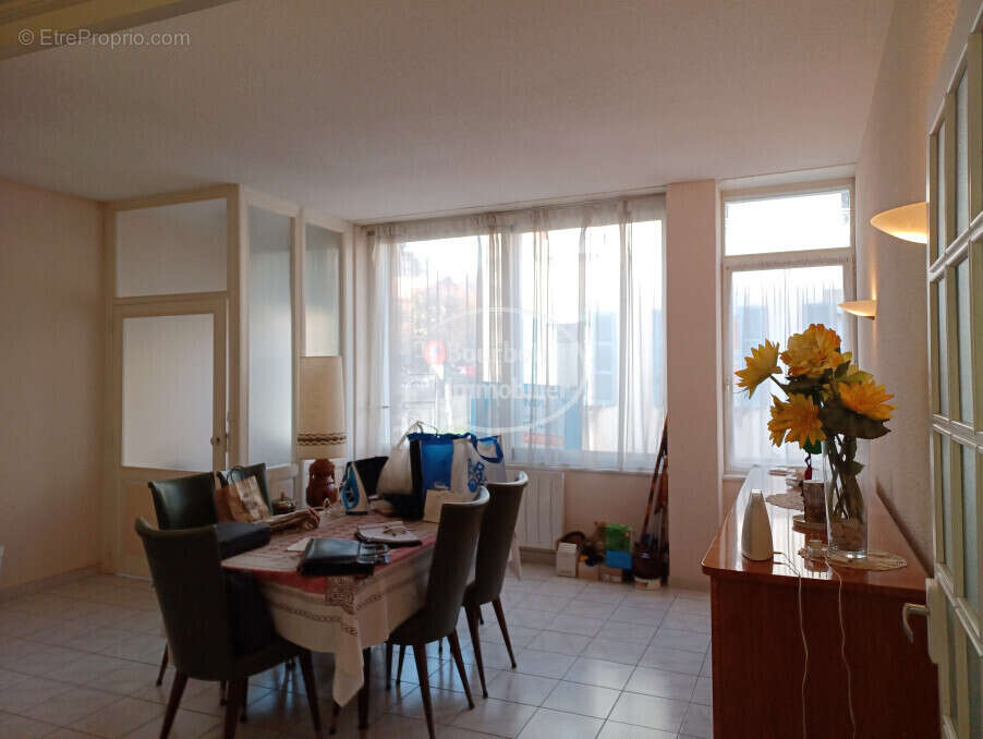 Appartement à ISSY-L&#039;EVEQUE