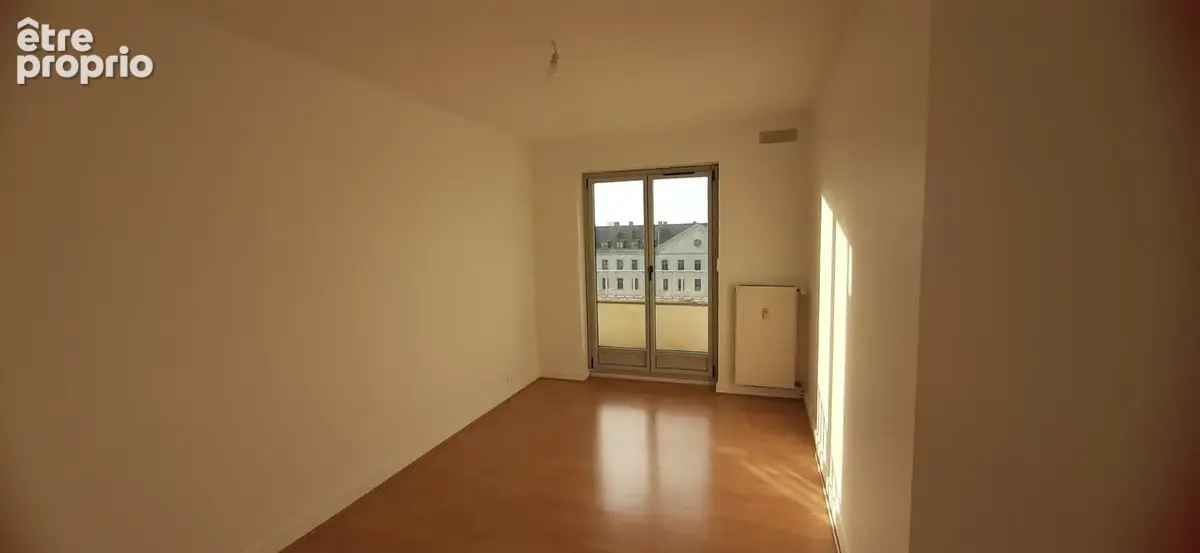 Appartement 6 pièces 135 m² à vendre à Reims (51100) - photo 7