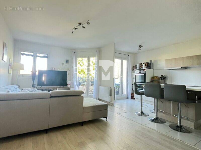 Appartement à LIMOURS