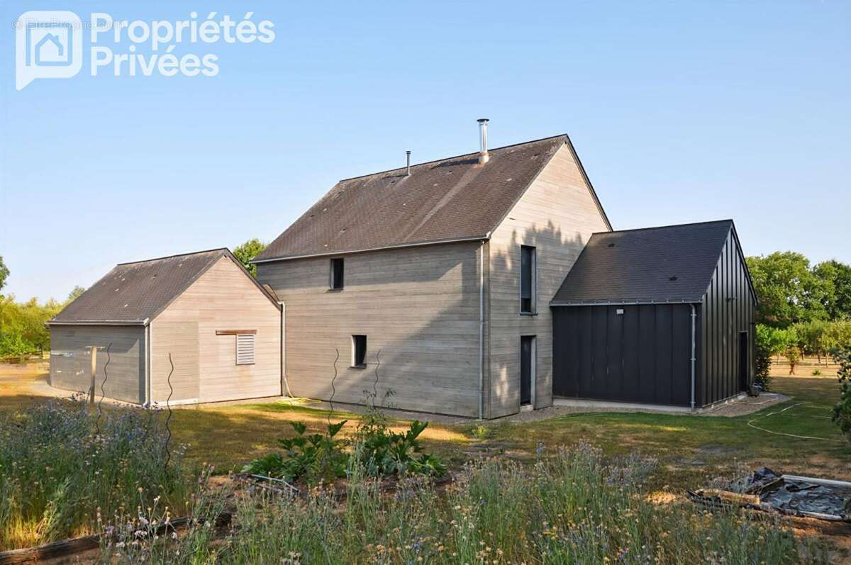 Maison Ahuille 5 pièce(s) 162 m2 - photo 9