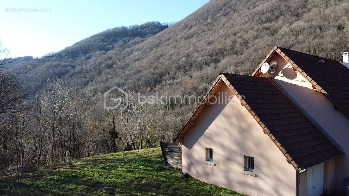 Maison à SECHILIENNE