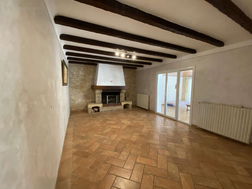 Maison à CAMPS-LA-SOURCE