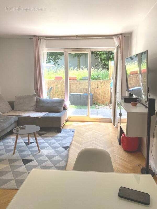 Appartement à PARIS-19E
