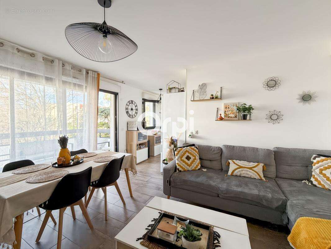 Appartement à MARSEILLE-10E