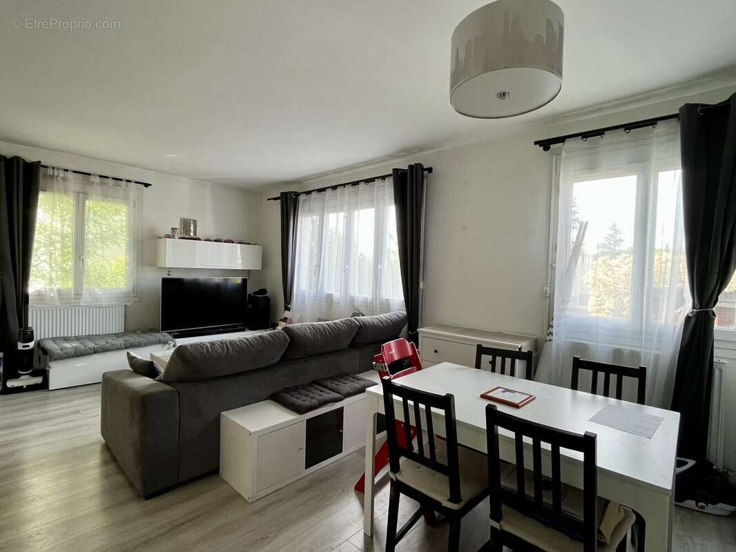 Maison à MONTLIGNON