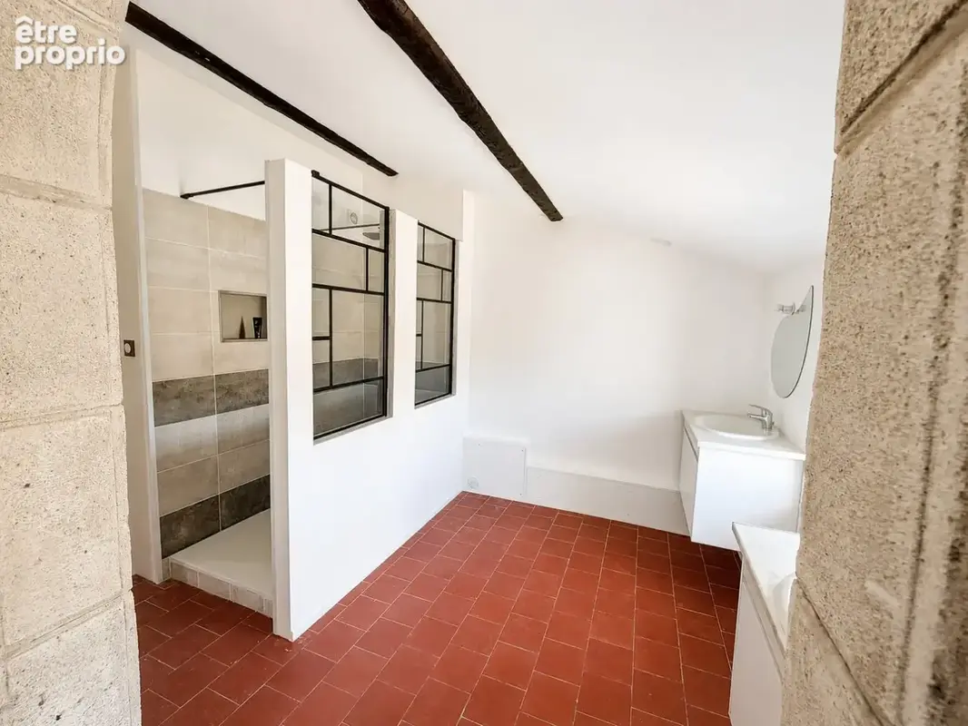 Béziers  Appartement de caractère 140 m² avec parking et box en centre-ville - photo 9
