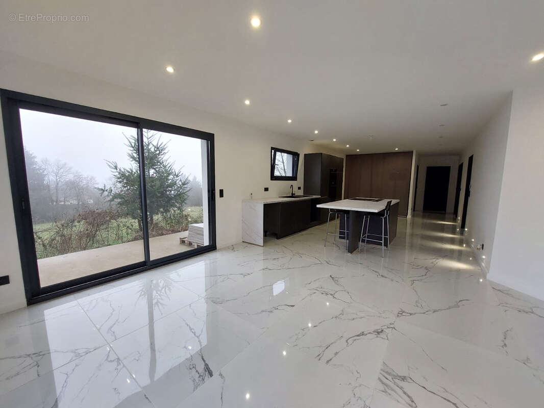 Maison à LA CHAPELLE-D&#039;AUREC