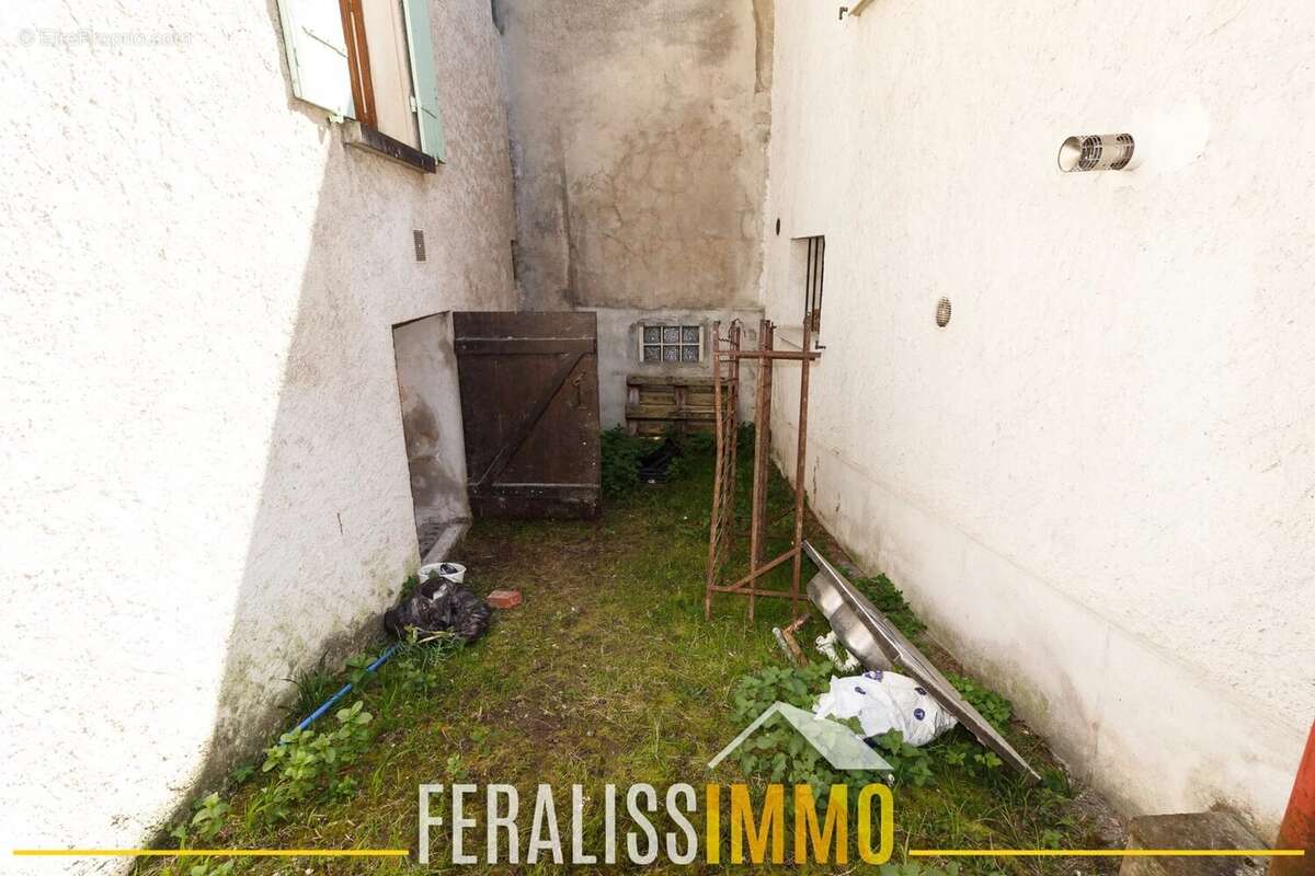 Maison à VAUX-SUR-SEINE