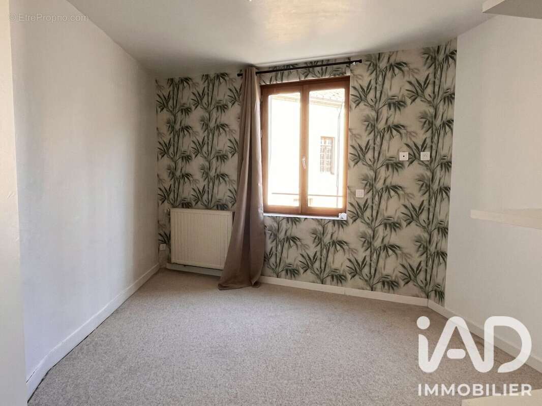 Maison 72 m² à Jarze  - photo 8