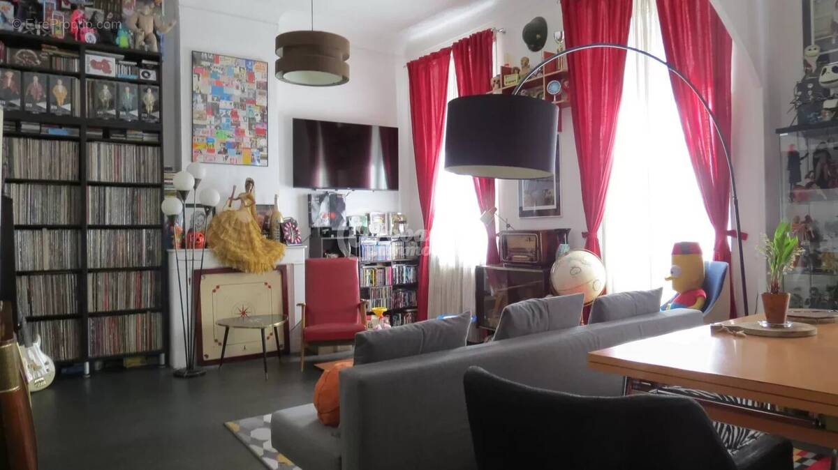Appartement à MARSEILLE-3E