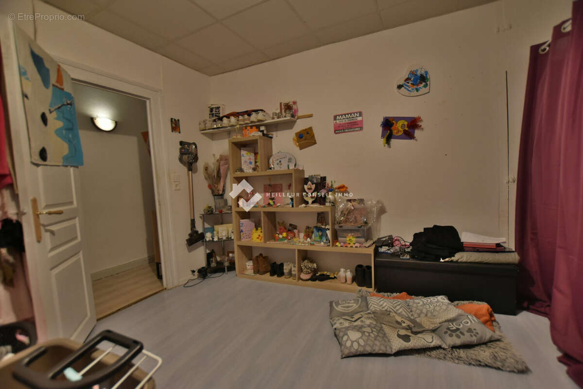 CHAMBRE - Appartement à MONTFORT-EN-CHALOSSE