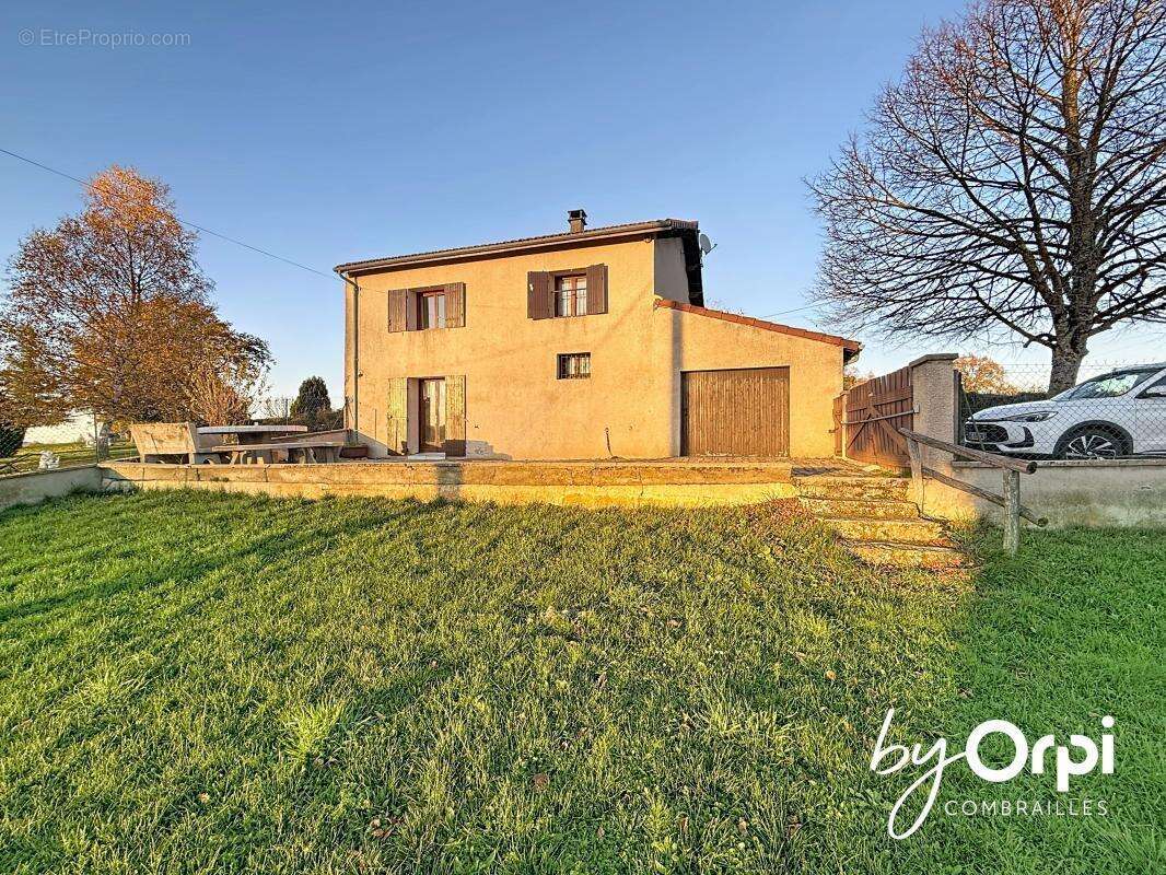 Maison à LE QUARTIER