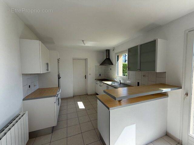 Maison à SAINT-JOUAN-DES-GUERETS