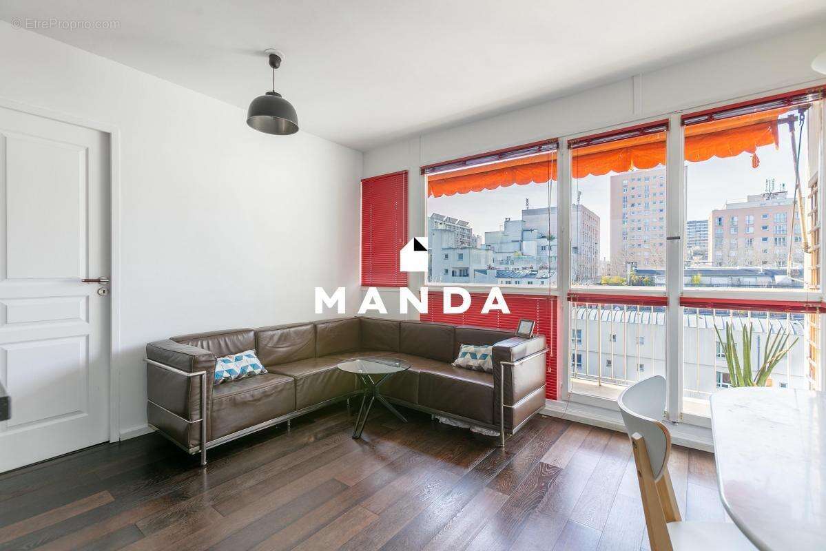 Appartement à PARIS-20E