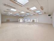 Photo 1 - Commerce à LATRESNE