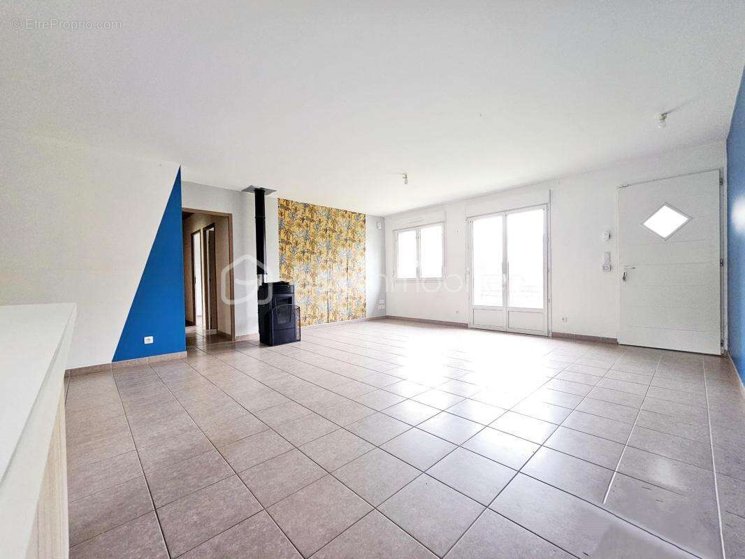 Maison à BRAY-EN-VAL