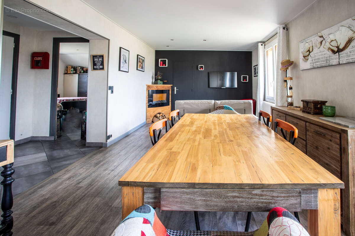 Autre à SAINT-ALBAN-LEYSSE