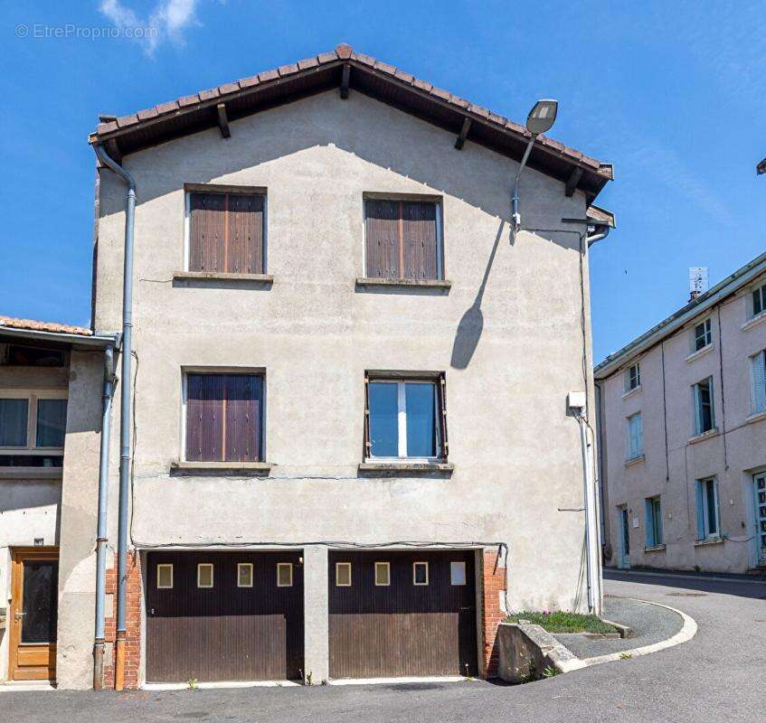 Maison à VIOLAY
