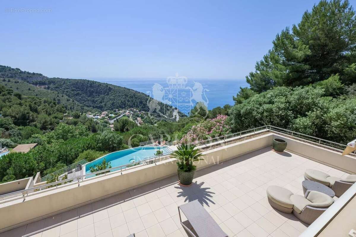 Maison à EZE