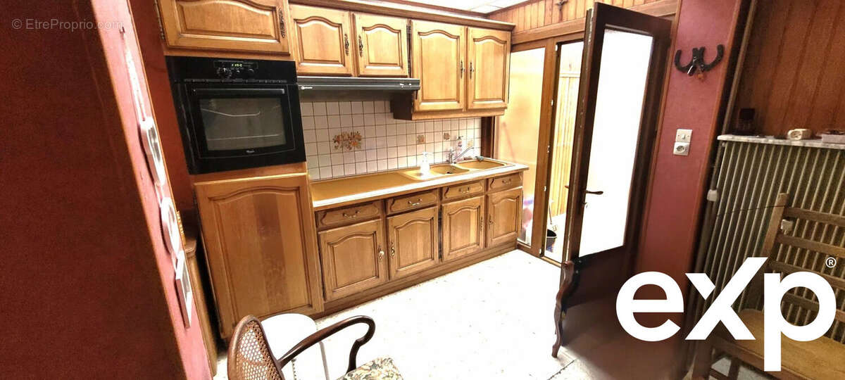 Maison à QUIEVRECHAIN