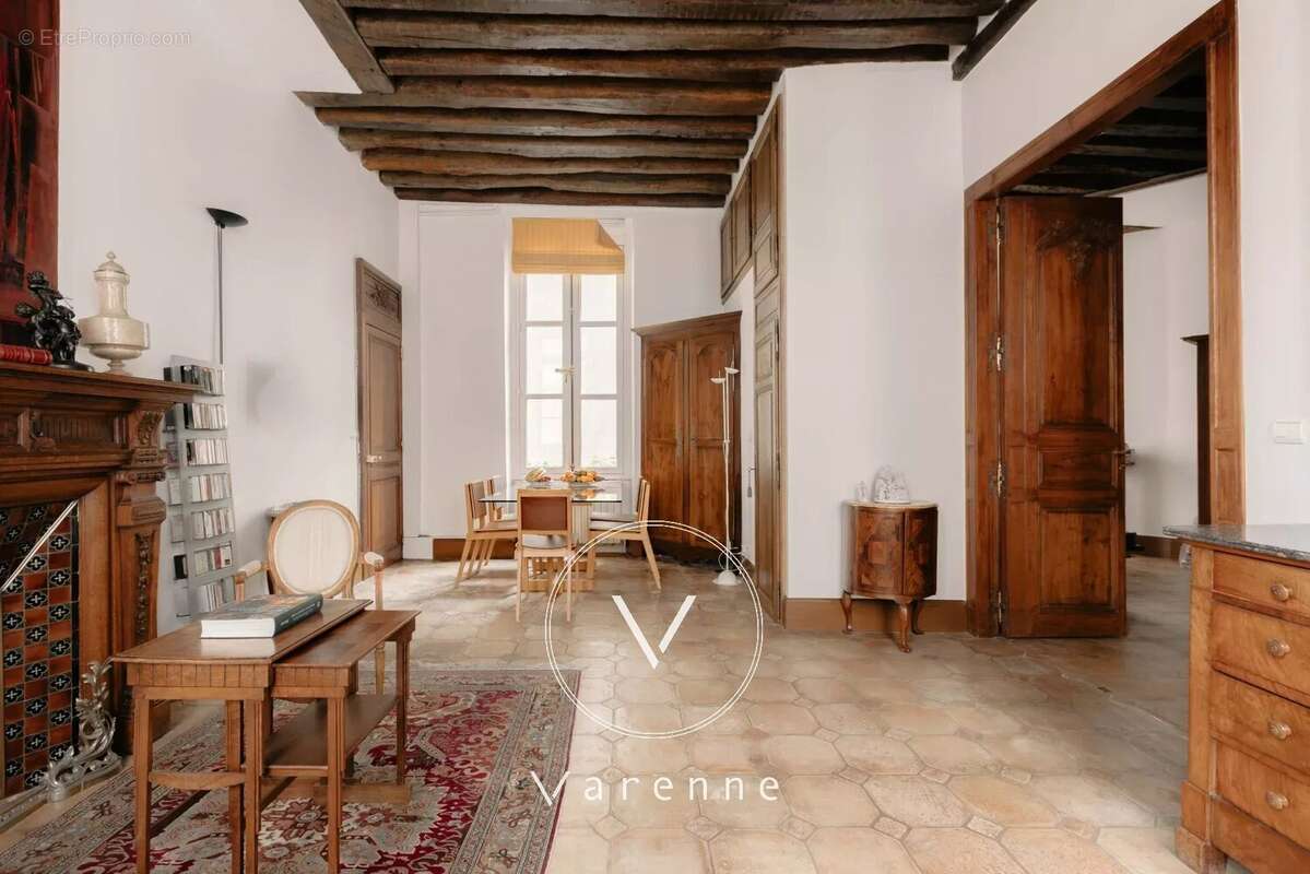 Appartement à PARIS-5E