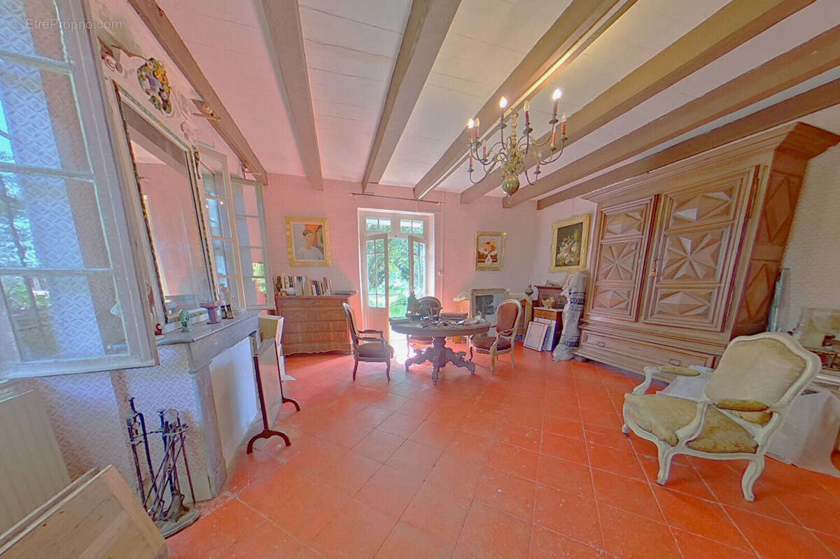 Maison à MOLIERES