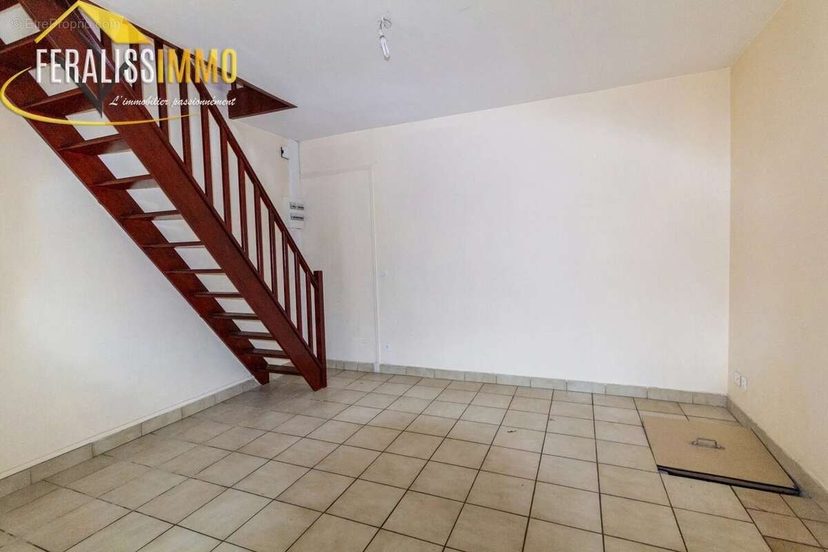 Maison à VAUX-SUR-SEINE