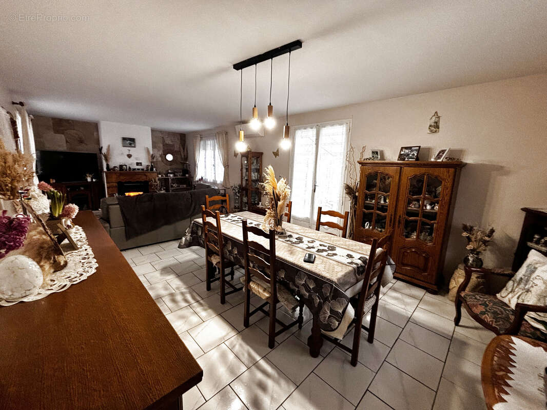 Maison à ROUSSON