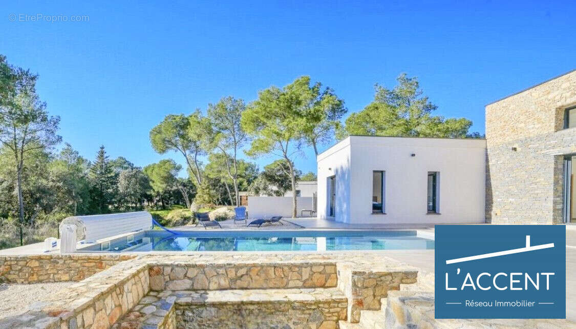 Maison à NIMES