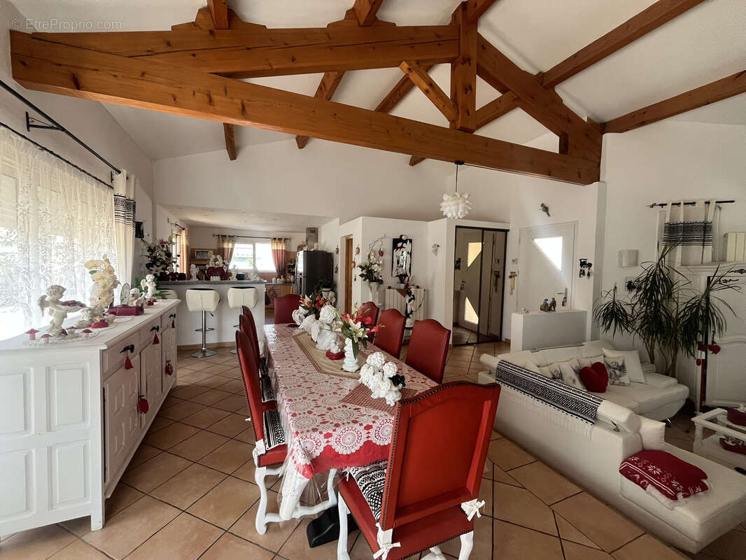 Superbe villa 4 faces de plain-pied — Type F5 avec piscine et garage - photo 5