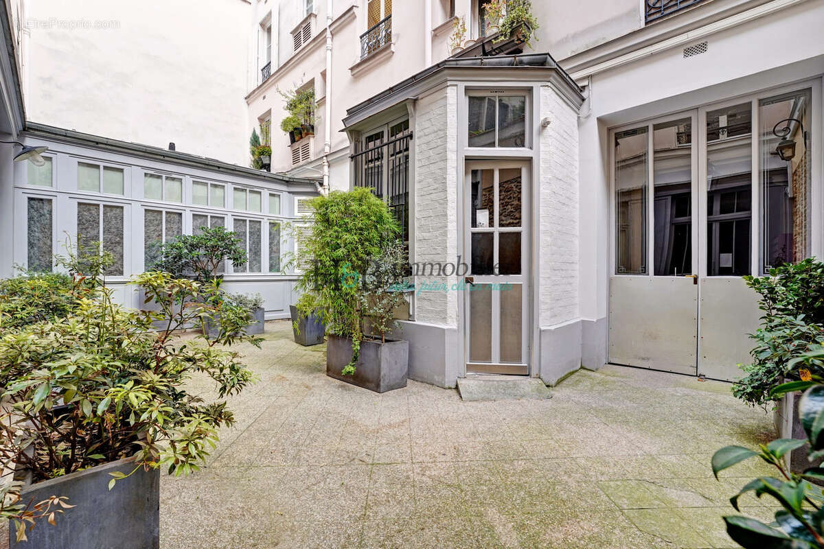 Appartement à PARIS-11E