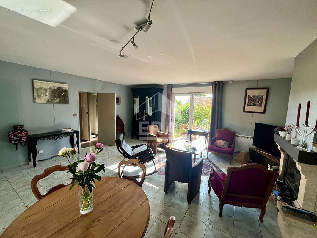 Maison à LA CHAPELLE-SAINT-AUBIN