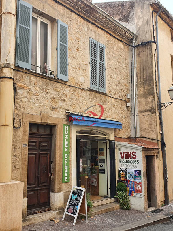 Appartement à FAYENCE