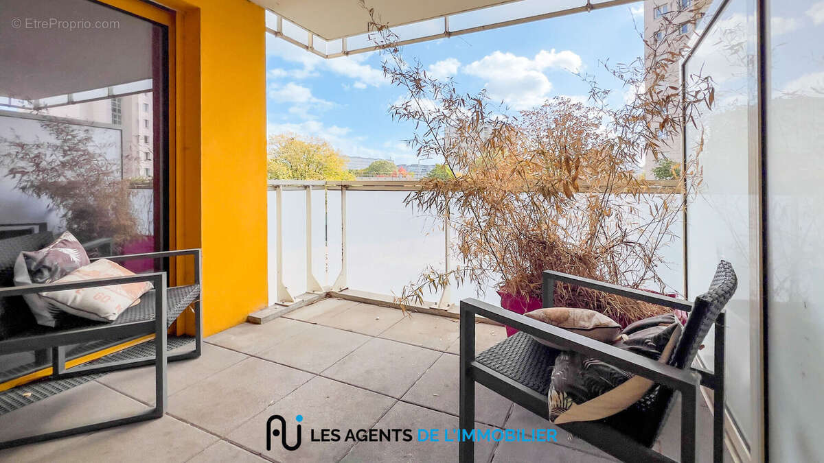 Appartement à NANTERRE