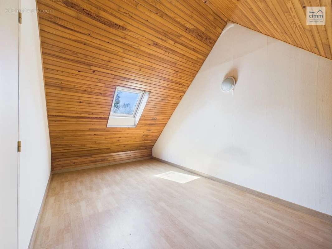 Maison à MAURE-DE-BRETAGNE