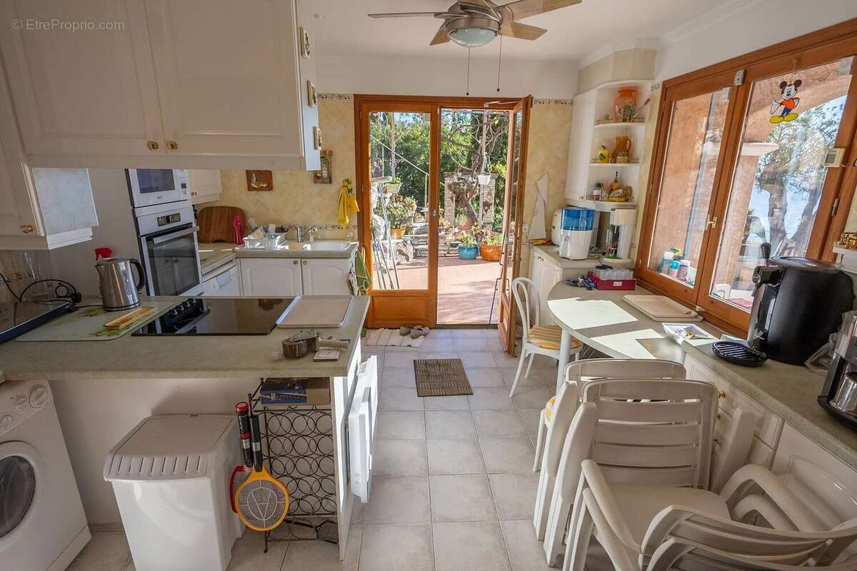 Maison à THEOULE-SUR-MER