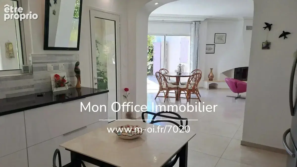 Référence : 7020-VCL - Maison sur 1 hectare avec jardin paysager au Montaiguet - 13590 MEYREUIL - photo 16