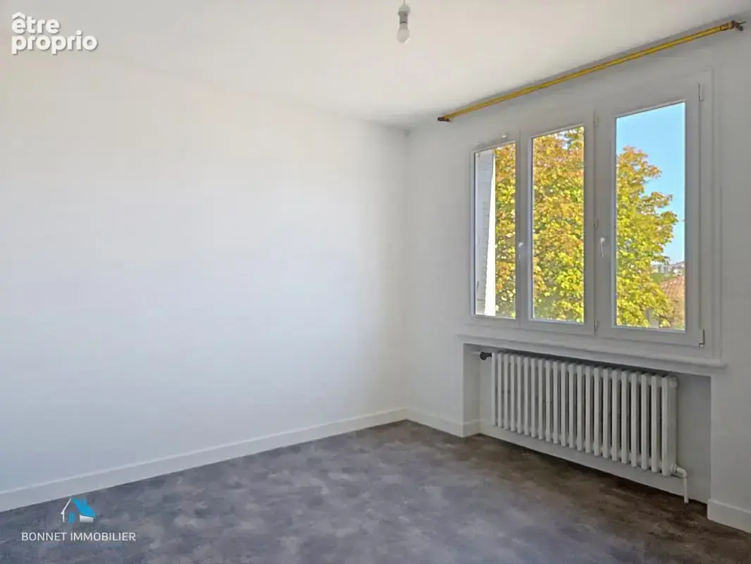 Appartement  de caractère type T3 - 2 chambres - Beaux volumes - photo 12