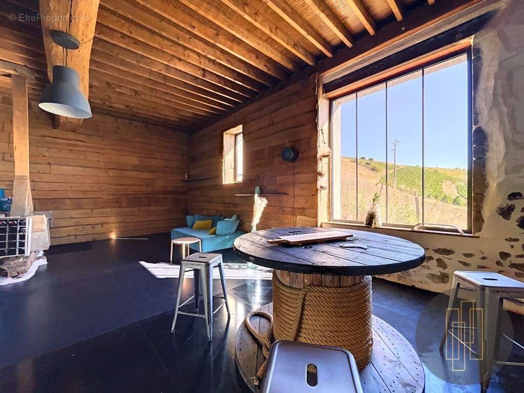 Propriété de charme de 522m2 avec piscine et vue dégagée - photo 8