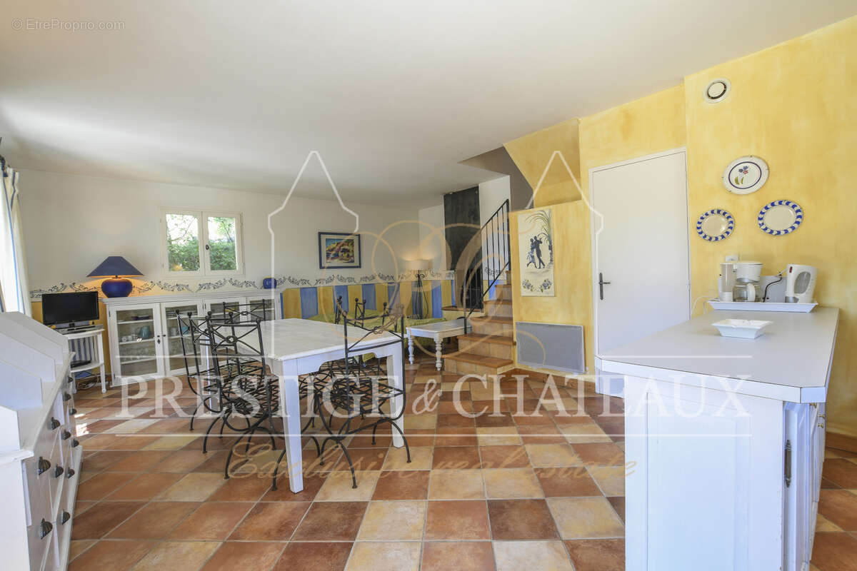 Maison à GRIGNAN