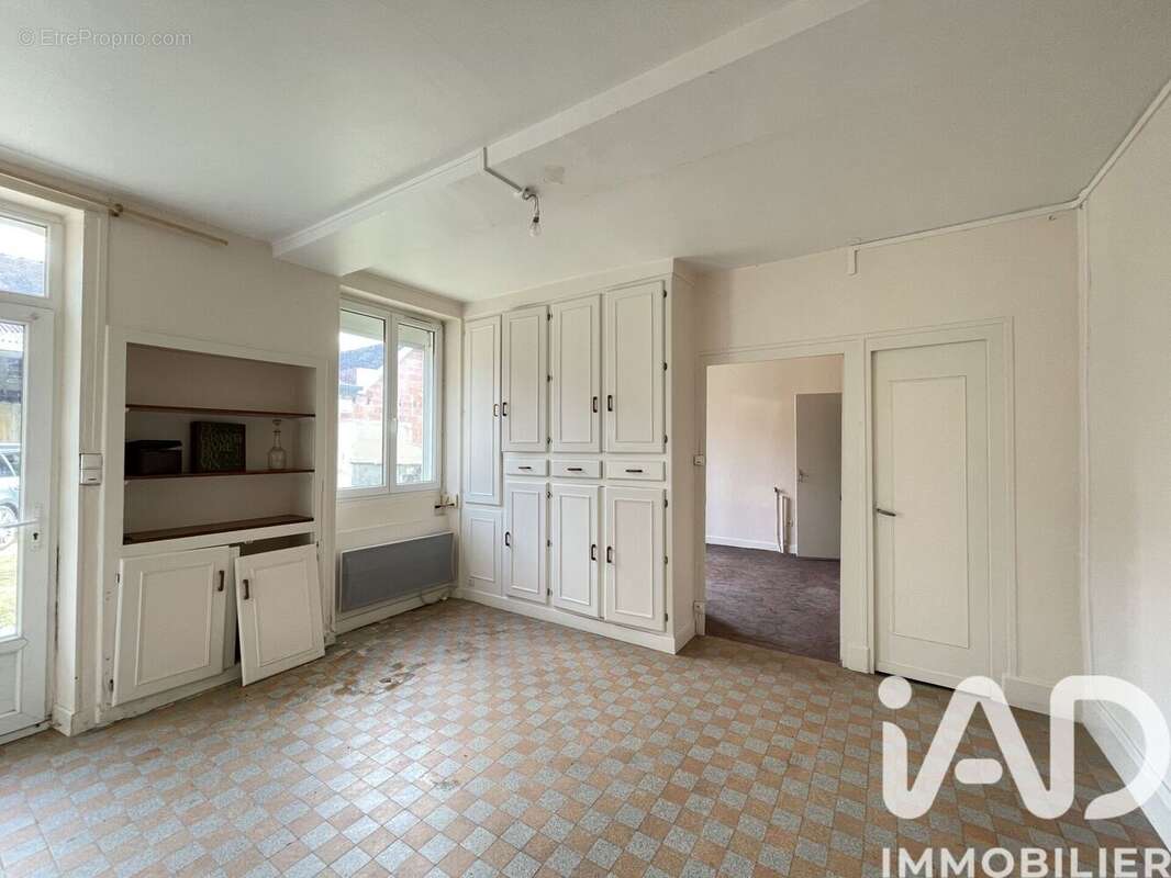 Maison 114 m² à Tronchoy  - photo 9