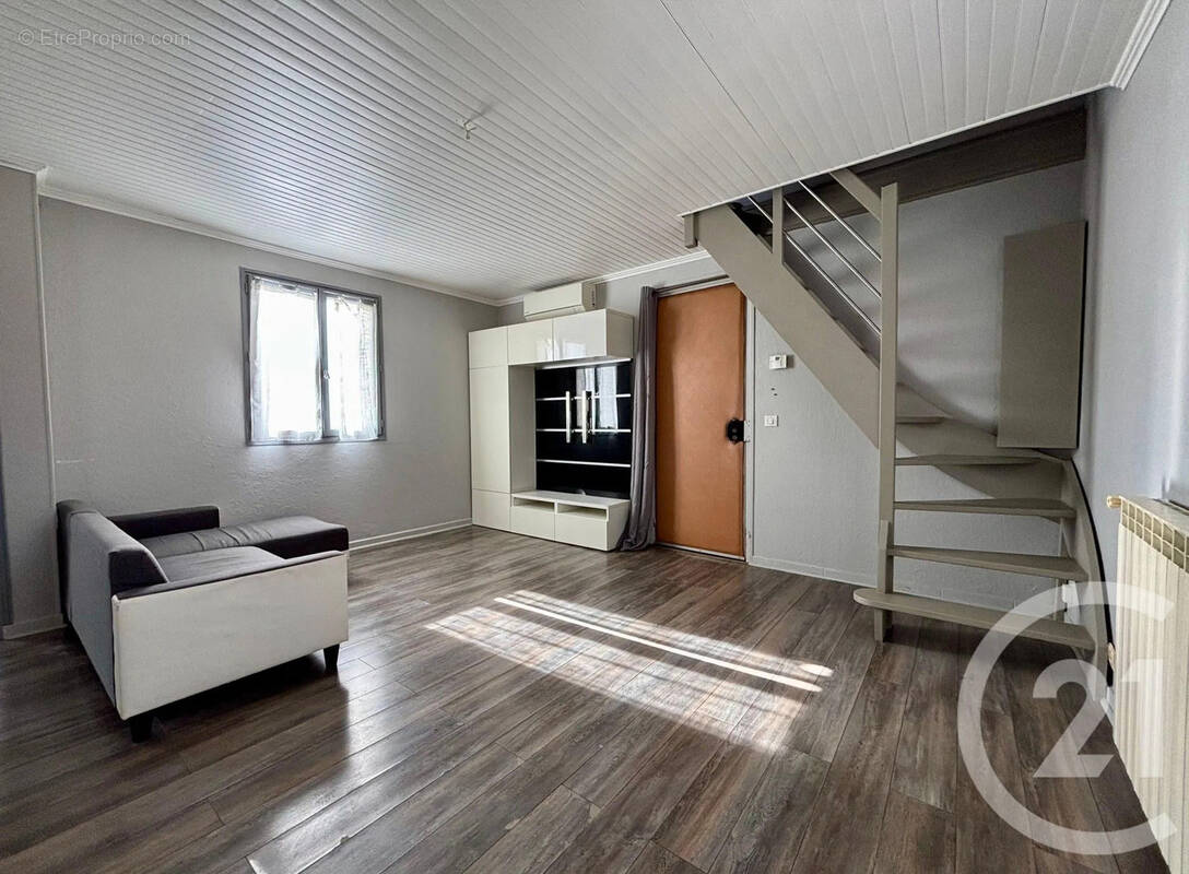 Appartement à LE CANNET