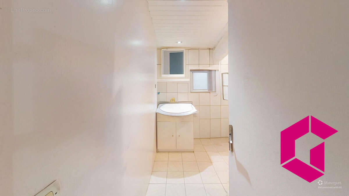 Maison à BAS-EN-BASSET