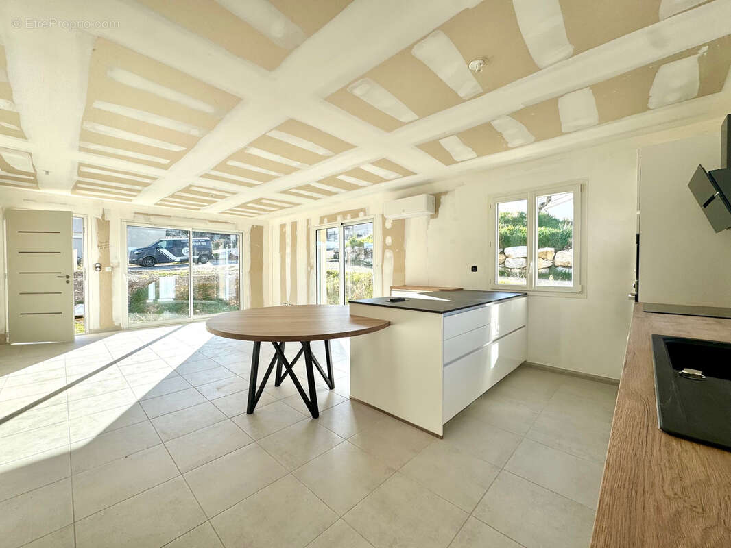 Maison à VAISON-LA-ROMAINE