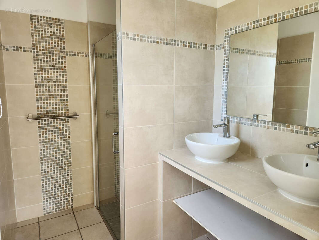 Maison à MERINDOL-LES-OLIVIERS