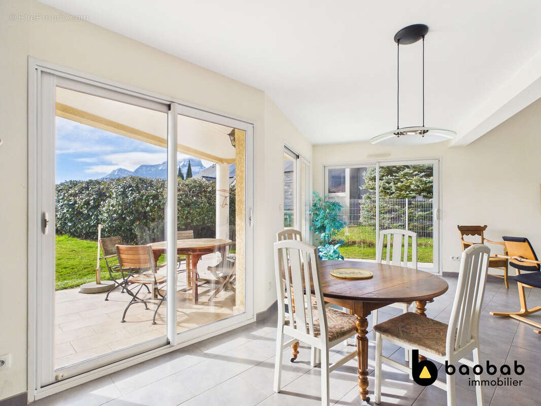 Maison à SAINT-JEOIRE-PRIEURE