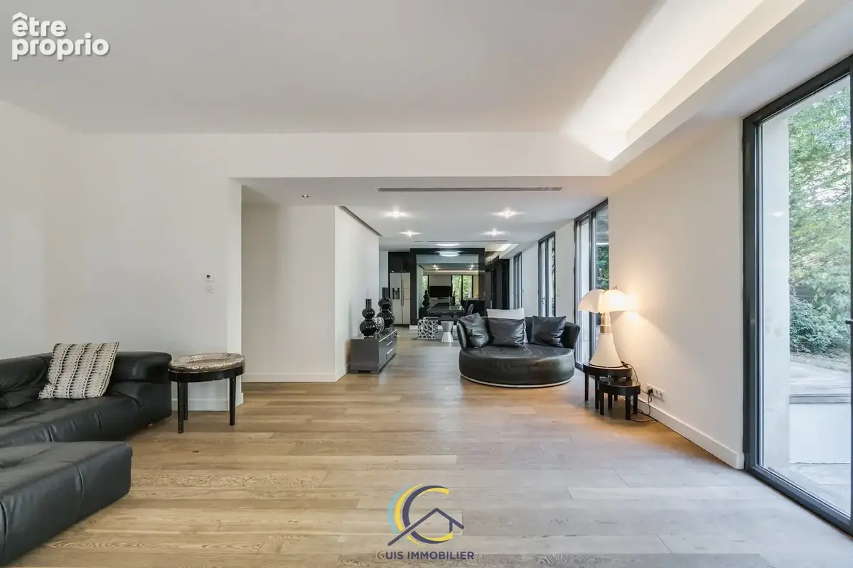 Rare : rdj d'exception avec jardin de 400m2 — résidence villa cadenelle - photo 12