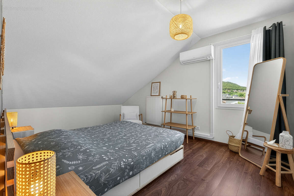 Appartement à AIX-LES-BAINS